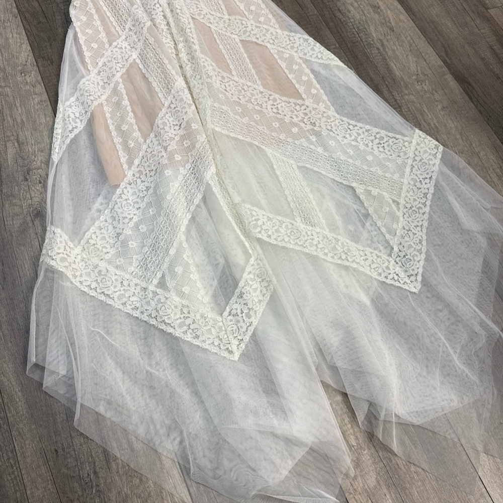 BCBGMaxAzria White and Cream Lace Midi Dress - Picture 3 of 8